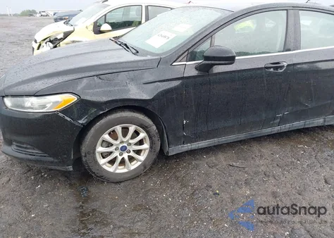 2016 Ford Fusion S из США, поврежденный, VIN 3FA6P0G70GR255496